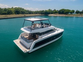 2022 Fountaine Pajot My5