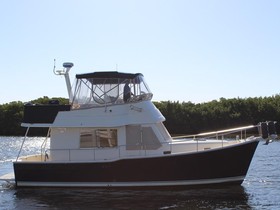 Mainship 34 Trawler