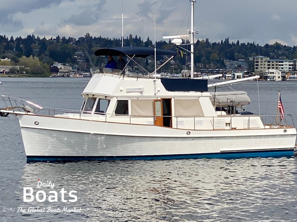 1995 Grand Banks 42 Classic for sale. View price, photos and Buy 1995