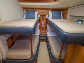 2005 Azimut 68 Plus