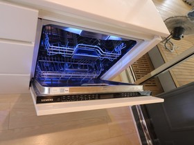 Buy 2017 Sunreef 62
