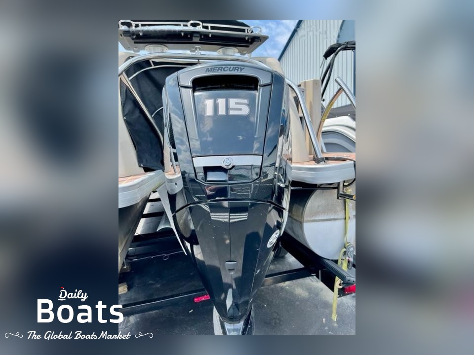 2017 Godfrey Aqua Patio 259 Cbd for sale. View price, photos and Buy