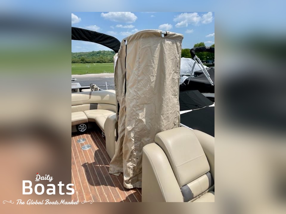 2017 Godfrey Aqua Patio 259 Cbd for sale. View price, photos and Buy