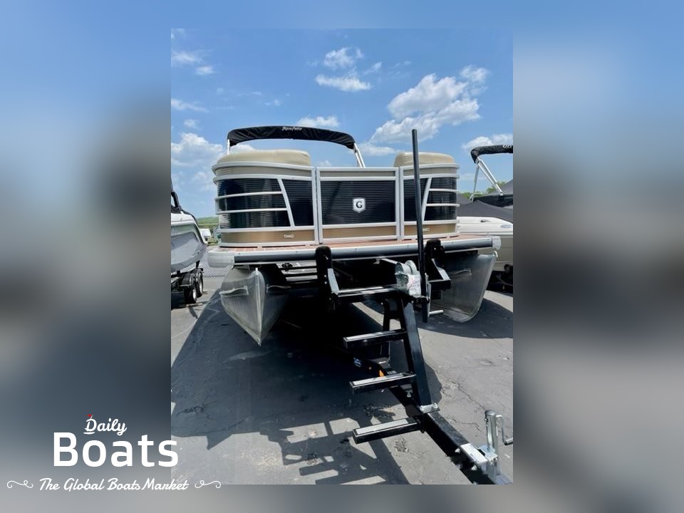 2017 Godfrey Aqua Patio 259 Cbd for sale. View price, photos and Buy