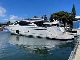 2017 Pershing 82 in vendita