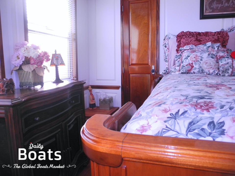 2001 Florida Bay Coaster 35 for sale. View price, photos and Buy 2001 Florida Bay Coaster 35 293153