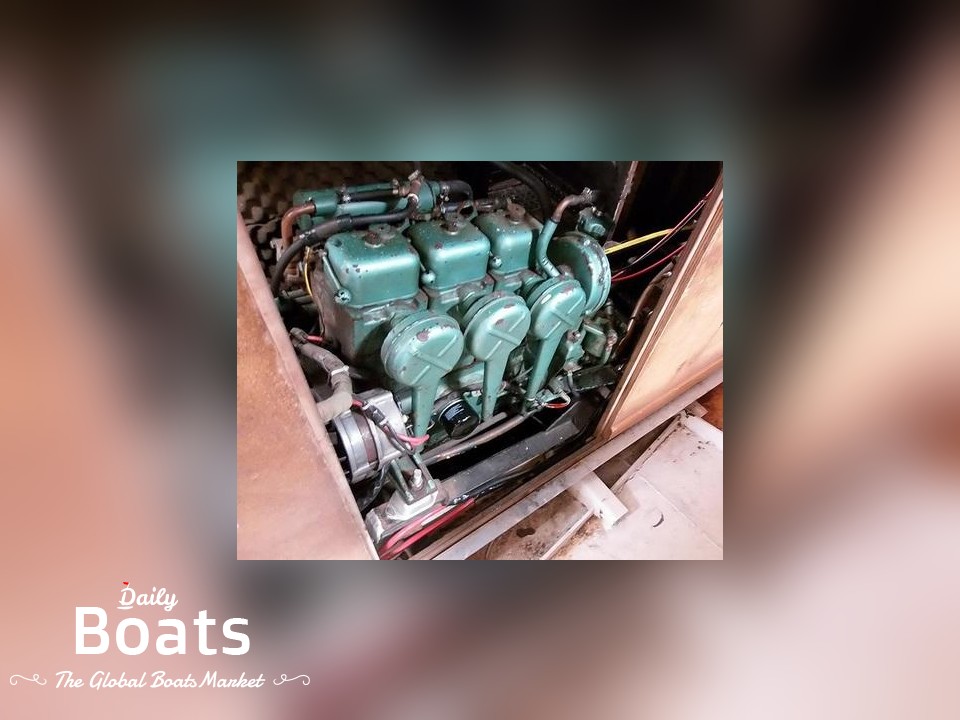 1982 Lion Yacht 38 for sale. View price, photos and Buy 1982 Lion Yacht