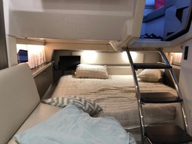 2019 Regal 33 Express