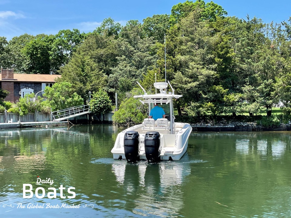 2012 Boston Whaler 25 Outrage for sale. View price, photos and Buy 2012