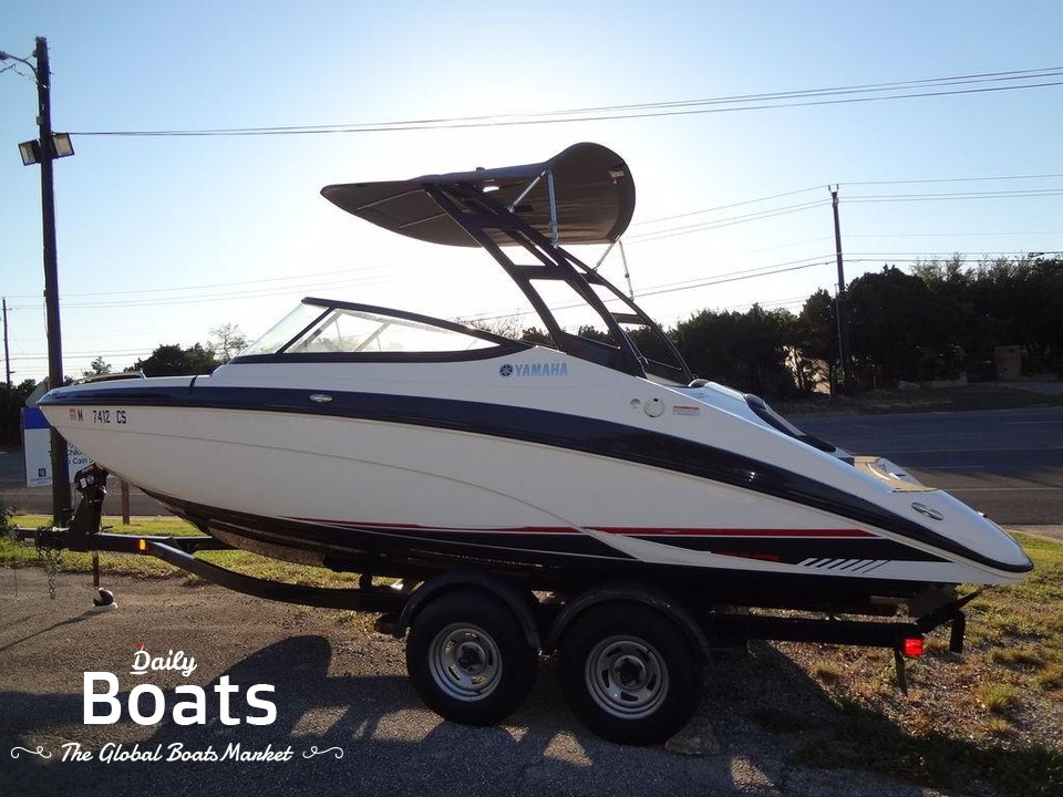 2017 Yamaha Boats Ar210 for sale. View price, photos and Buy 2017