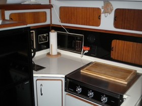 1989 Sea Ray Aft Cabin Motor Yacht на продаж