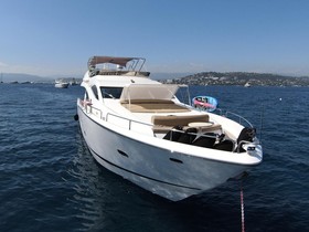 Sunseeker 82 Yacht