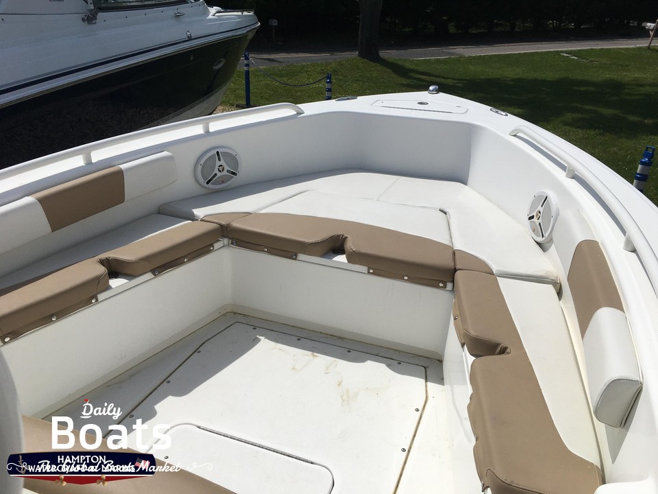 2009 Everglades 243 Center Console for sale. View price, photos and Buy