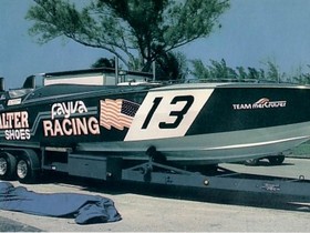 1980 Cigarette Racing - Don Aronow 'Bubbledeck' na sprzedaż