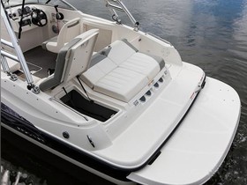 Kupiti 2015 Bayliner 215 Deck Boat