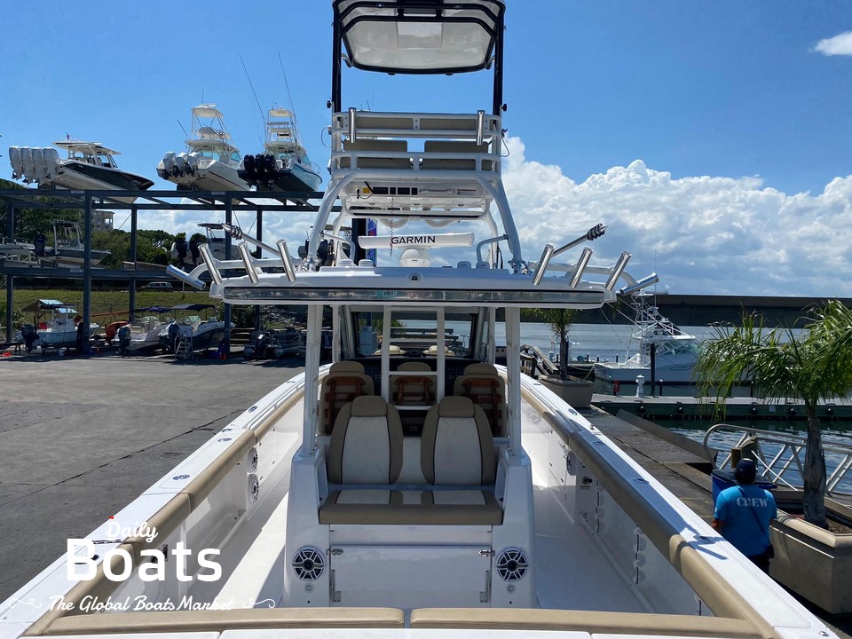 2022 Everglades 395 Center Console for sale. View price, photos and Buy