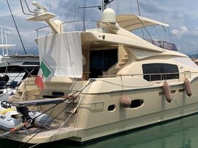 Ferretti Yachts Altura 690