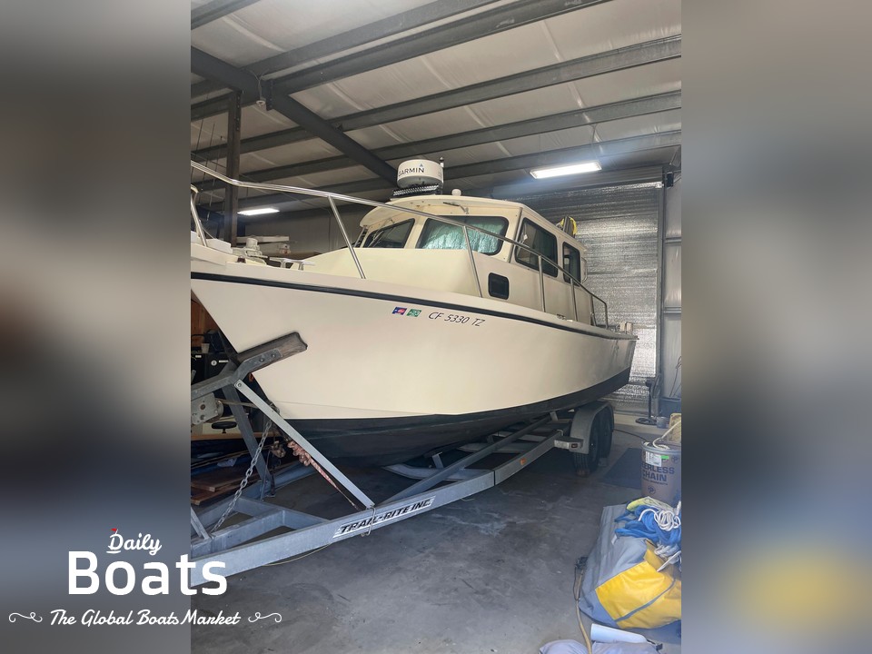 1999 Parker 2530 Extended Cabin for sale. View price, photos and Buy