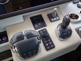 Buy 2019 Azimut S6