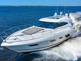 2017 Riviera 6000 Sport Yacht te koop
