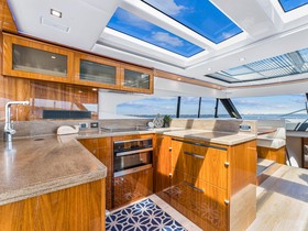 2017 Riviera 6000 Sport Yacht in vendita