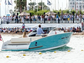 Cormate Chase 34