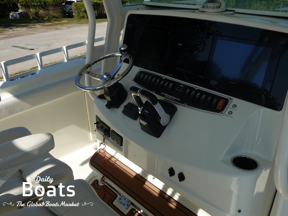 2017 HydraSports 3400 Center Console for sale. View price, photos and