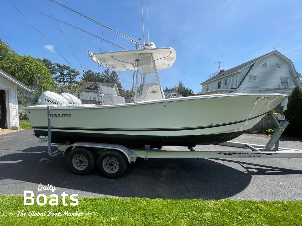 2008 Regulator 23 Forward Seating