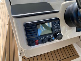 2019 Boston Whaler 320 Vantage