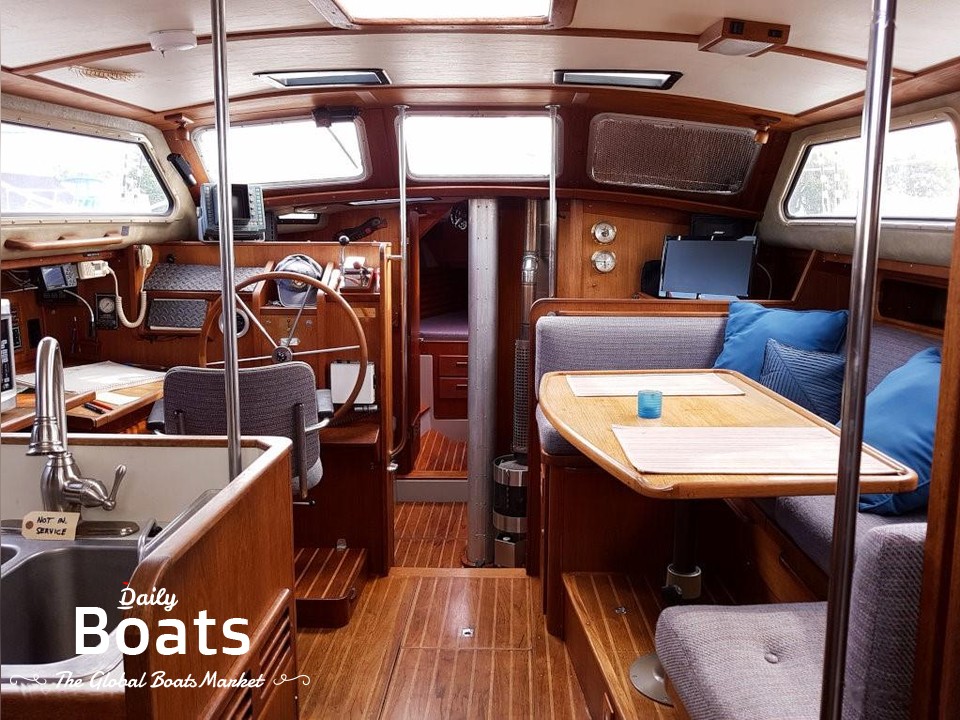 1982 Sceptre 41 Pilothouse Sloop for sale. View price, photos and Buy