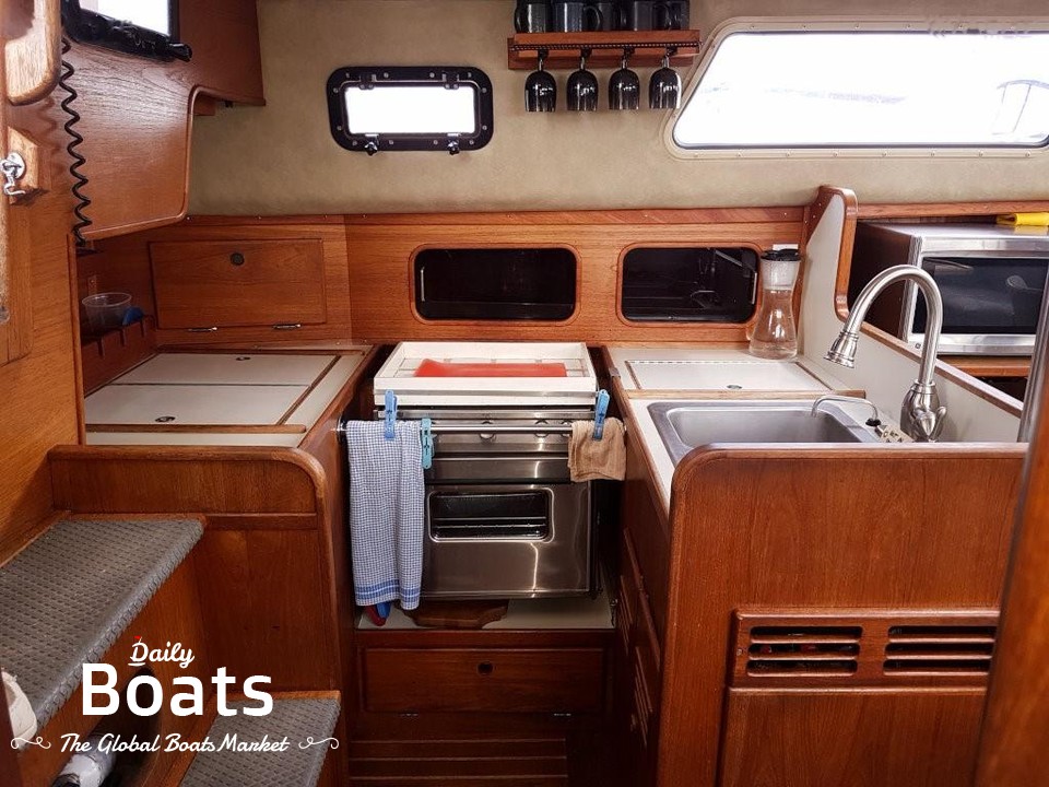 1982 Sceptre 41 Pilothouse Sloop for sale. View price, photos and Buy