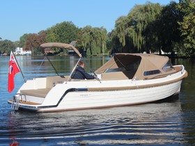2022 Interboat Intender 700 на продажу