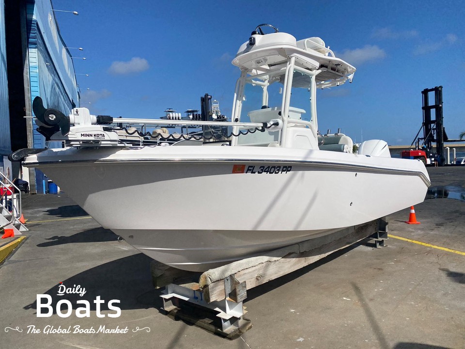 2014 Everglades 230 Center Console for sale. View price, photos and Buy