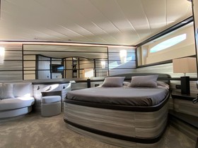 2004 Pershing 76 in vendita
