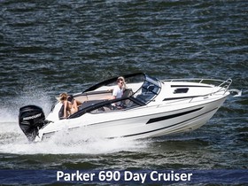 2022 Parker 690 Day Cruiser
