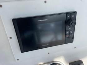 2004 Cobia 254 Center Console