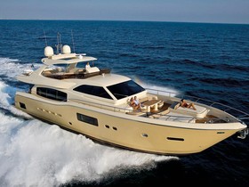 Ferretti Yachts Altura