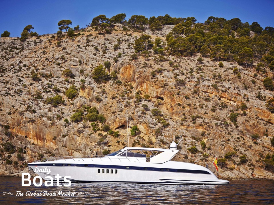 2002 Mangusta 80 Open
