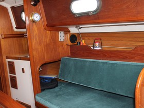 1984 Cape Dory 270