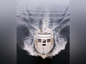 2021 Helmsman Trawlers 37 Sedan