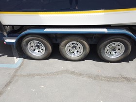 Buy 2005 Regal Commodore 2665