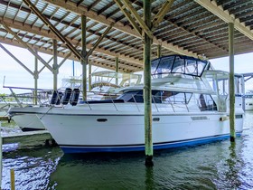 Купити 1994 Carver 440 Aft Cabin Motor Yacht