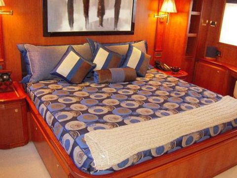 2006 Ferretti 112