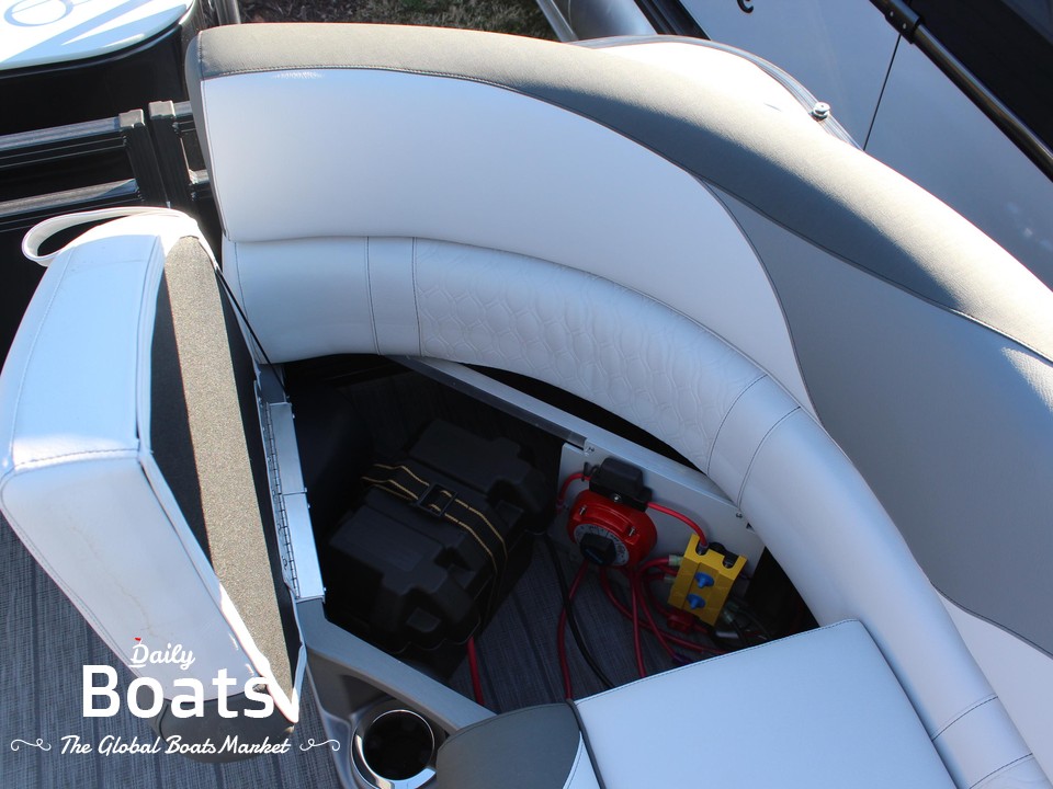 2022 Tahoe Pontoon Ltz Ql for sale. View price, photos and Buy 2022 ...