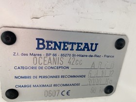 Osta 2002 Beneteau 42 Center Cockpit