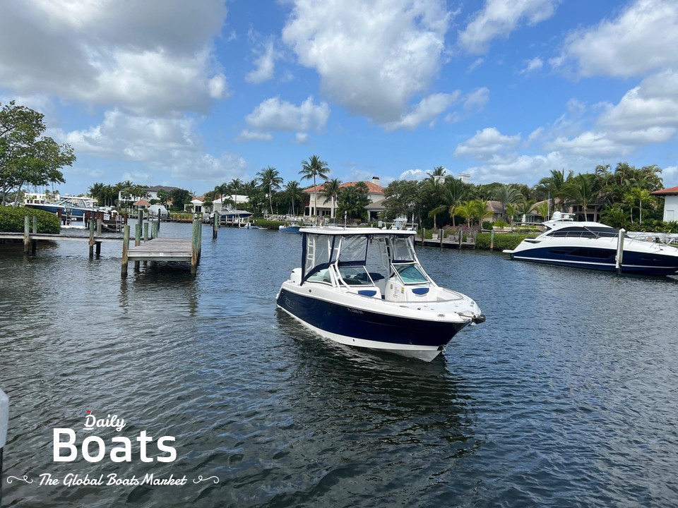 2021 Robalo R247 Dual Console for sale. View price, photos and Buy 2021 ...