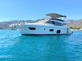 2010 Ferretti Yachts 560