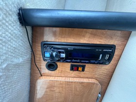 2003 Regal Commodore 2465