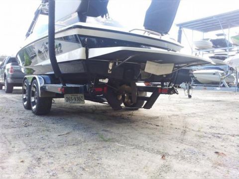 Buy 2010 Axis A22