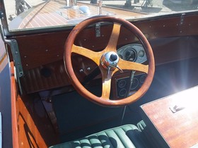 1929 Chris-Craft Classic 3 Cockpit 2015 Engine